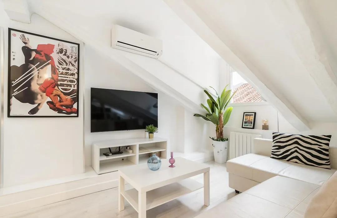 Cb21 Apartment-1